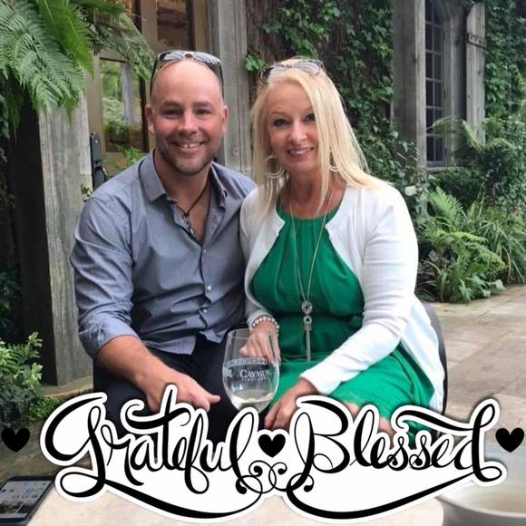 Meet your Posher, Tracey - Picture 1 of 1